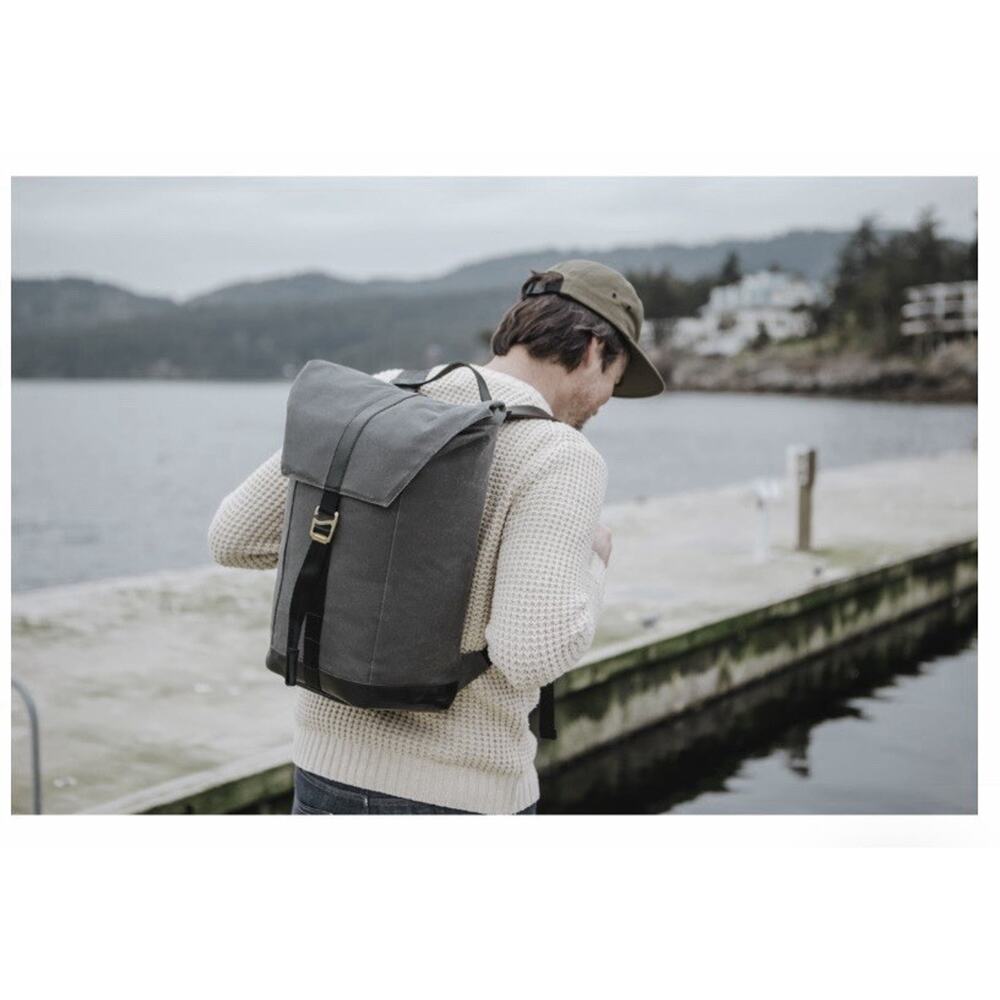 Vendovi Salish Commuter Dark Gray Waxed Canvas Laptop Backpack W/ Leather Trim